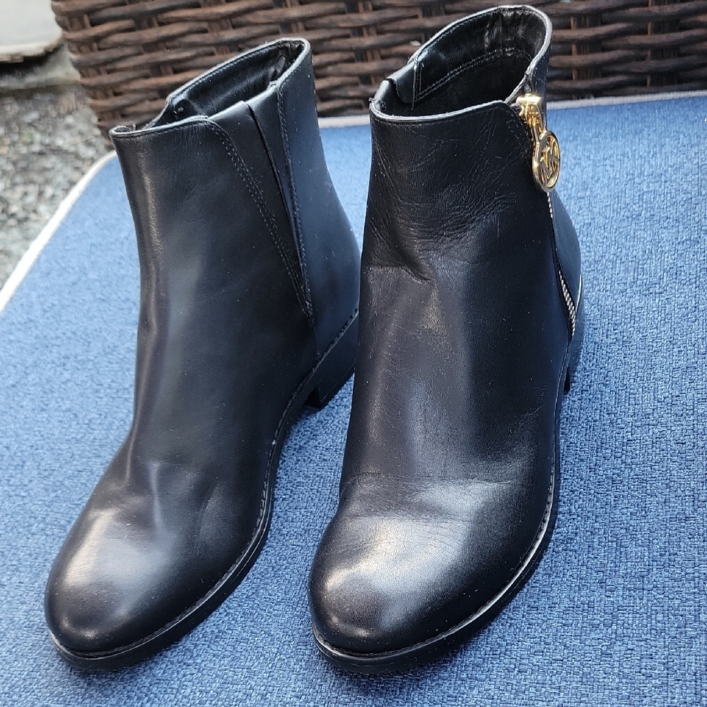 Michael Kors Black Ankle Booties with Gold Zipper - Picture 3 of 5
